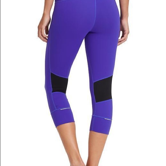 Athleta Gap Relay Capri Small - Picture 4 of 5